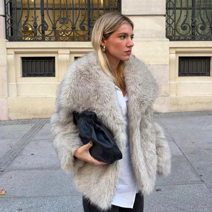 Fluffy Jacket for Women – Cozy Cropped Fleece Outerwear for Winter