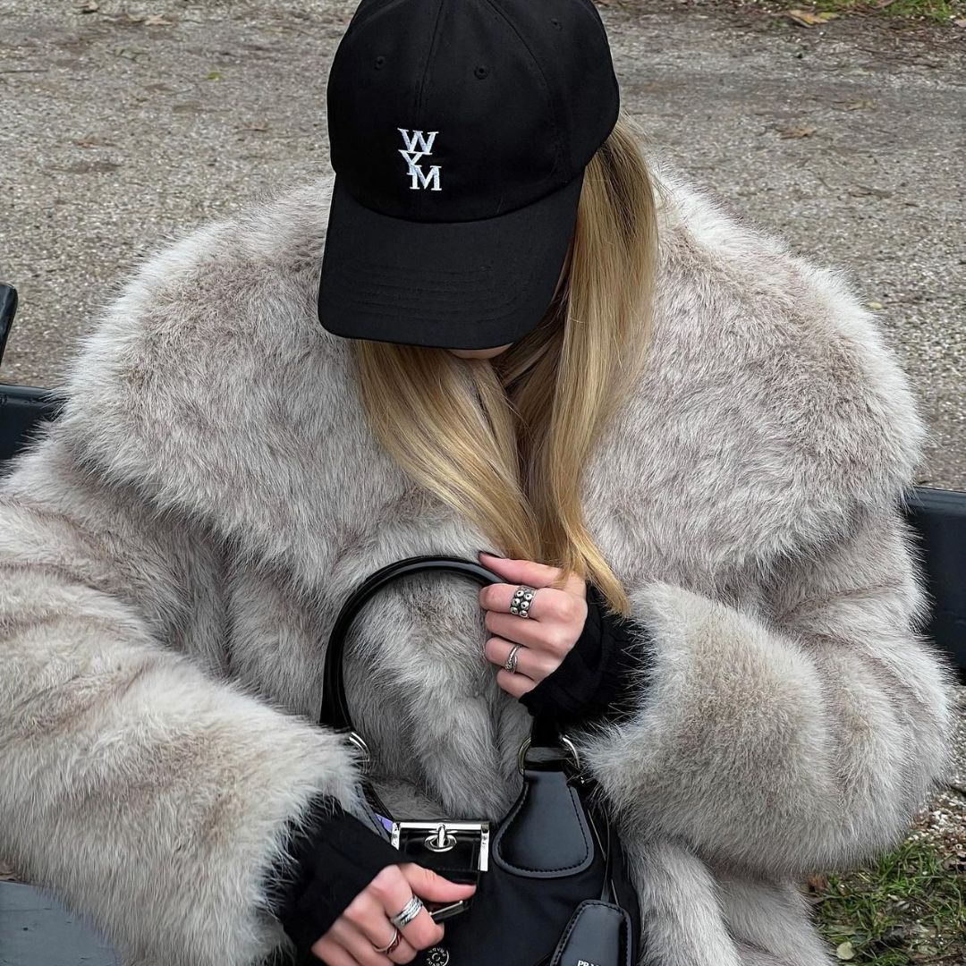Fluffy Jacket for Women – Cozy Cropped Fleece Outerwear for Winter