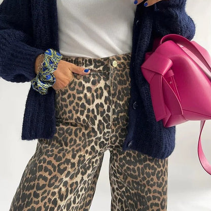 High-Waisted Jeans for Women - Stylish Stretch Denim, Flattering Fit, Casual Wear