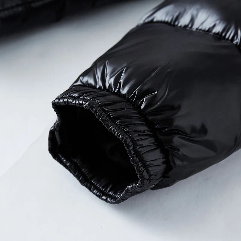 Men's Down Jacket – Stylish Warm Lightweight Winter Coat for Outdoor Wear