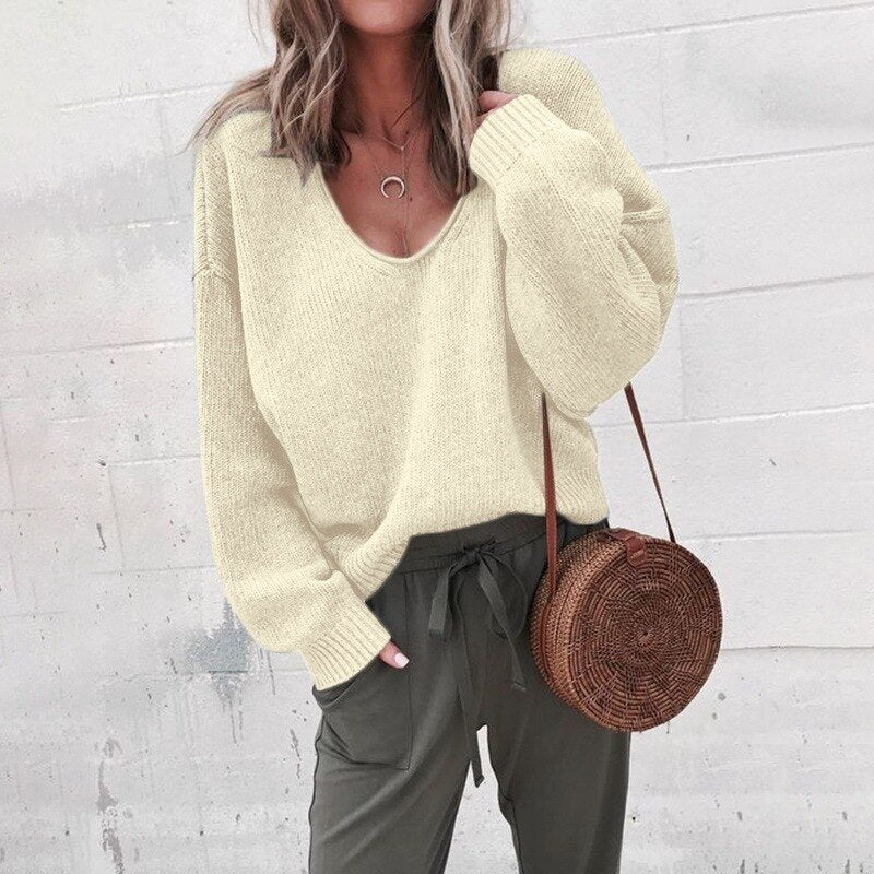 Women's Sweater - Elegant Knit Pullover for Casual and Dressy Occasions Beige